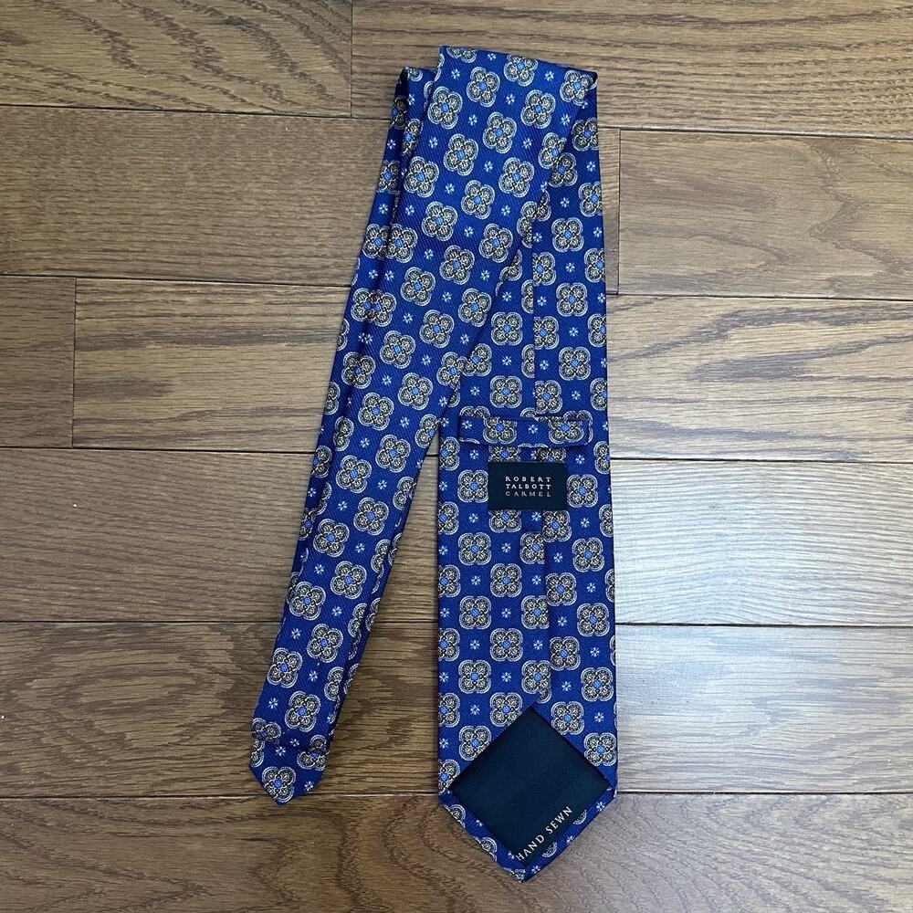 Robert Talbott Blue Medallion Silk Tie Geometric Hand Sewn‎